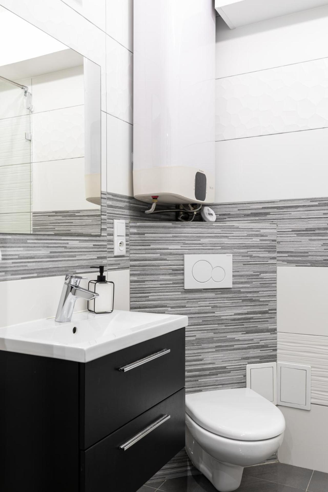 Apartamenty Premium, Faktura Vat, Zrodlowa Centrum Parter Ground Floor Parking Super Lokalizacja Two Bedrooms Kitchen 50 M2 Kielce Eksteriør bilde